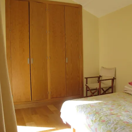 Roche Apartment *